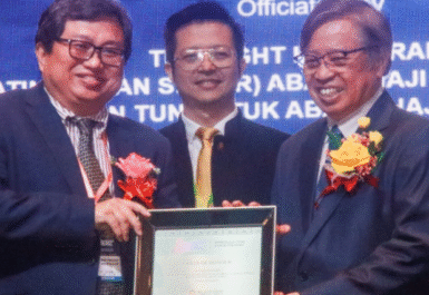 If the federation builds an undersea cable, sand can also transmit electricity to West Malaysia